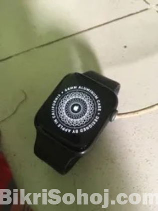 Apple watch Seris 4 44 mm